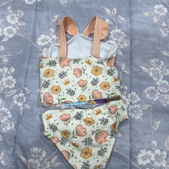 💕2/$10 ‼️💕Toddler Swimsuit - Picture 3 of 3